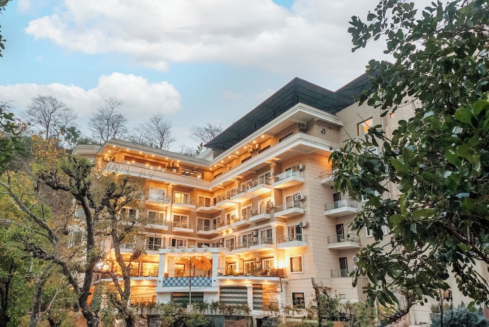 Stone Wood Hotel Rishikesh