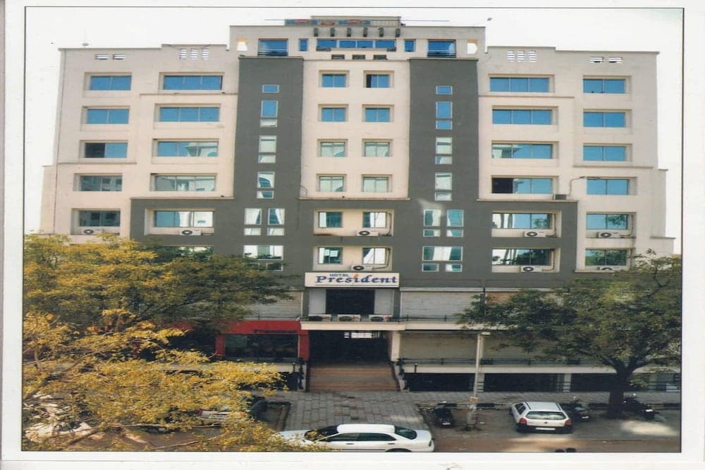 Hotel President Inn