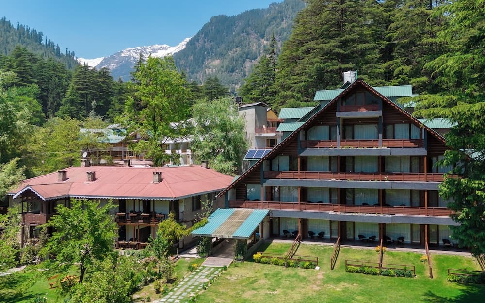 Bedzzz Xclusiv Baikunth Manali by Leisure Hotels