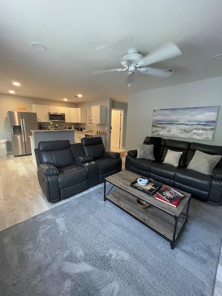 Charming 2 Bedroom, 1 Bath Duplex Just Blocks From the Beautiful Beachfront