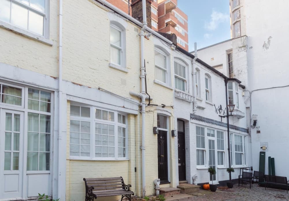 Traditional Treasure 3 BR Home Hyde Park