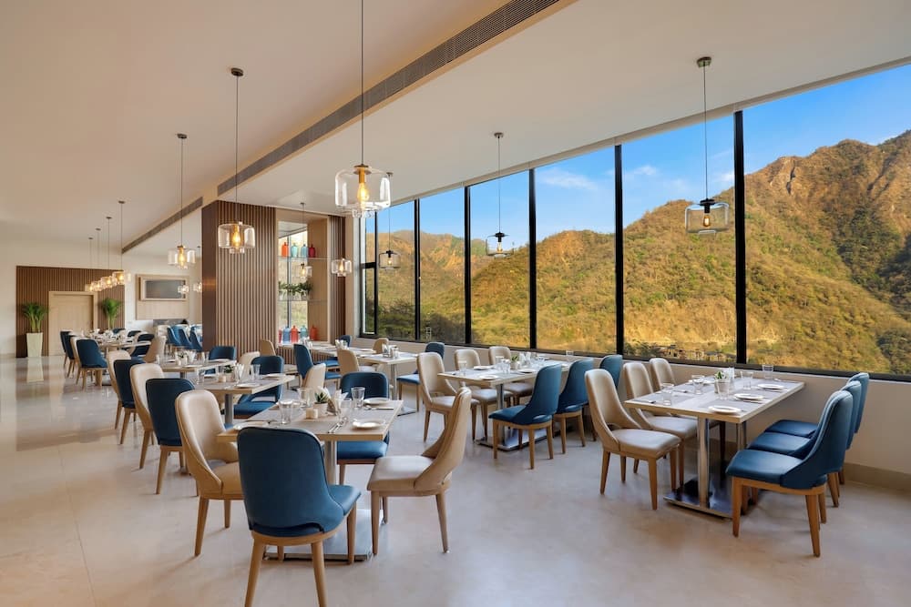 Lemon Tree Hotel Tapovan Rishikesh