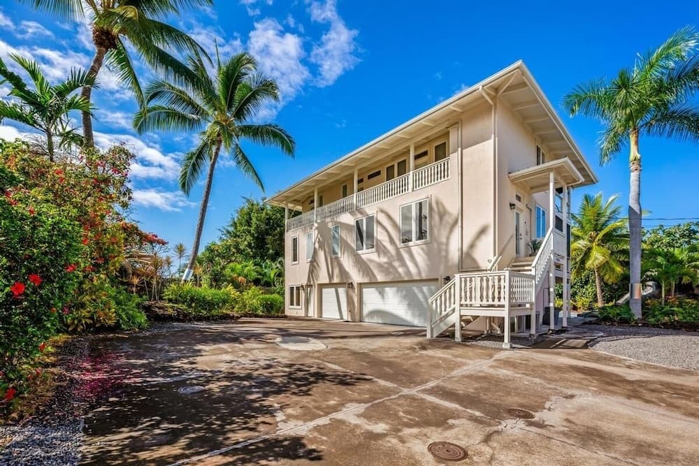 Big Island Aloha Pearl House 4 Bedroom Home