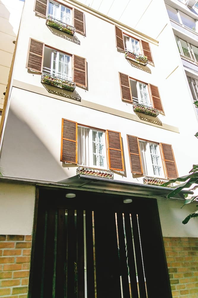 Palace Beach Hostel
