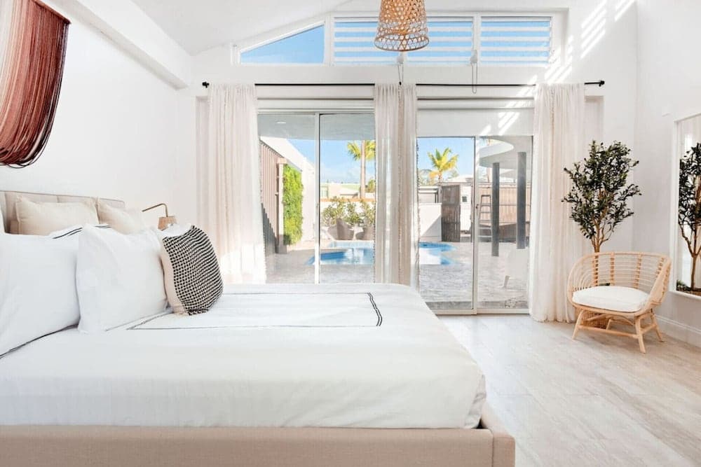 Vistamar Private Waterfront Home Pool