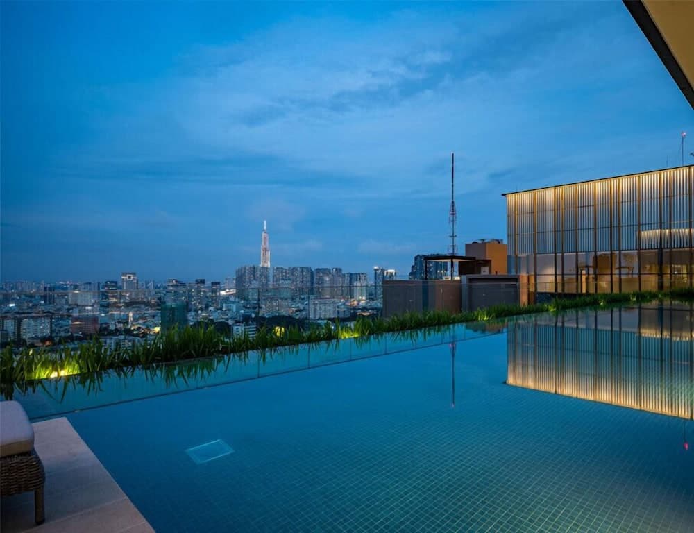 Happy High-end Apartments - Central, whole city view & infinity pools - The MarQ