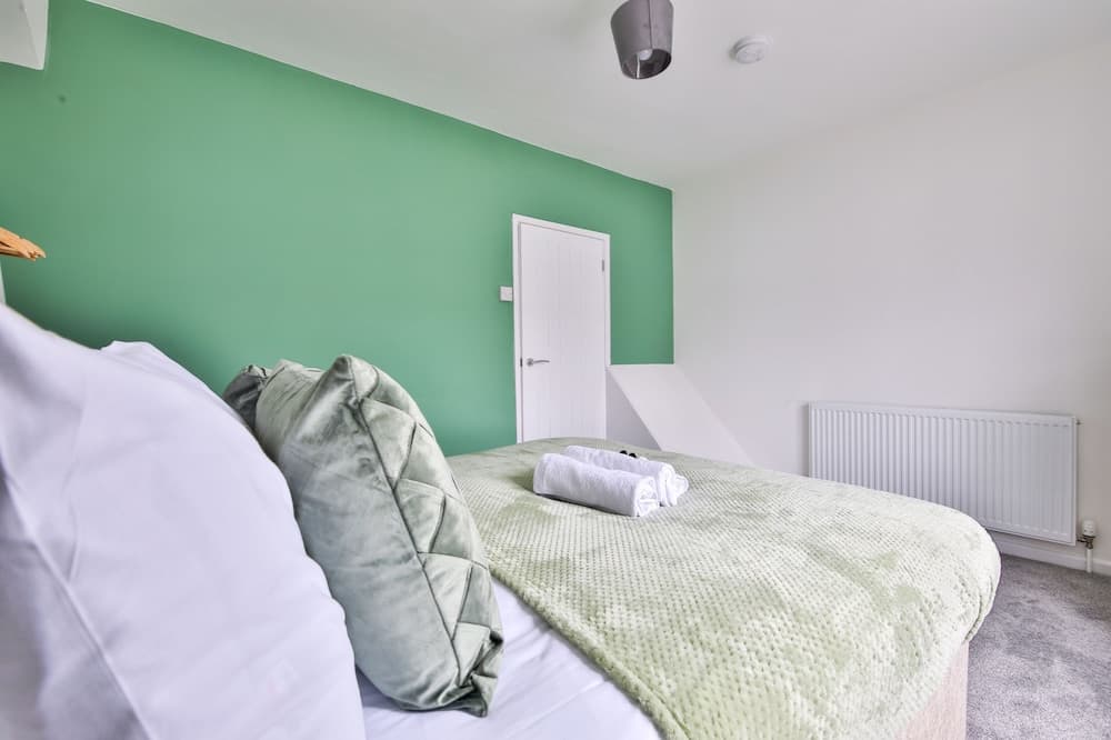 Urban Central 2 Bed House