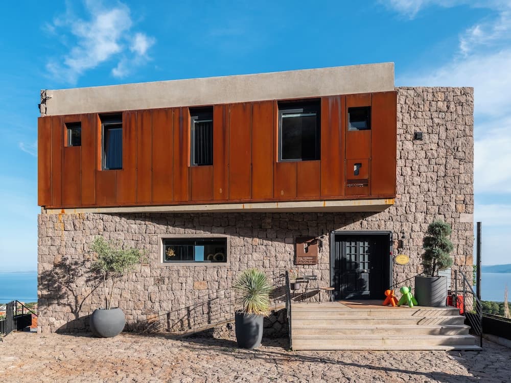 Rust House