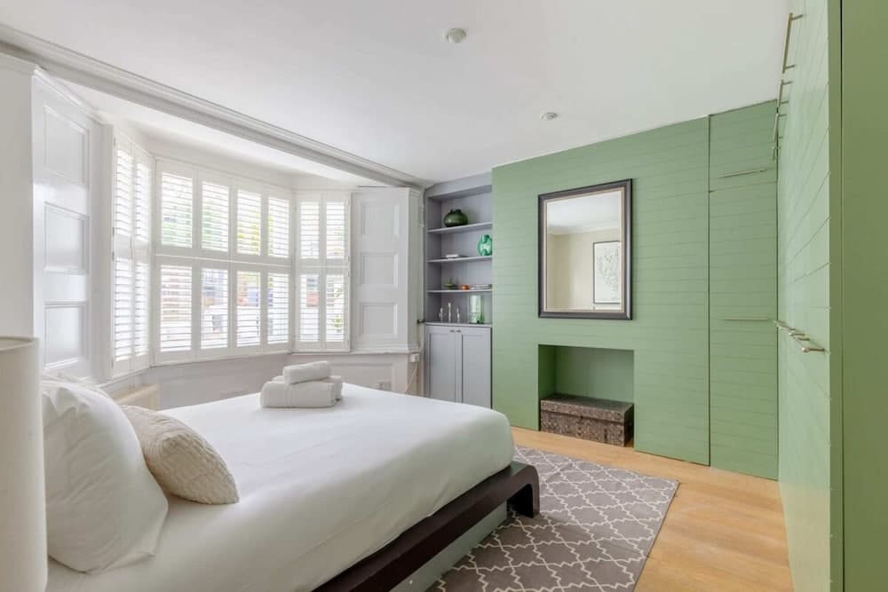 Gorgeous 2BD Garden Getaway, Victoria Park