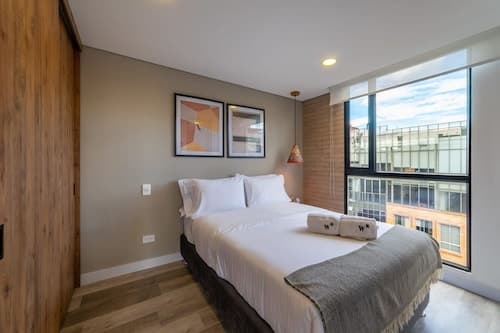 w Classy Loft in Pasadena