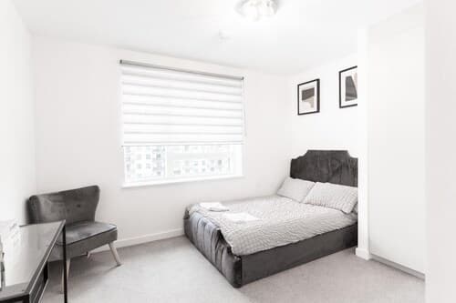 2 Bedroom Luxury Apartment in Barking