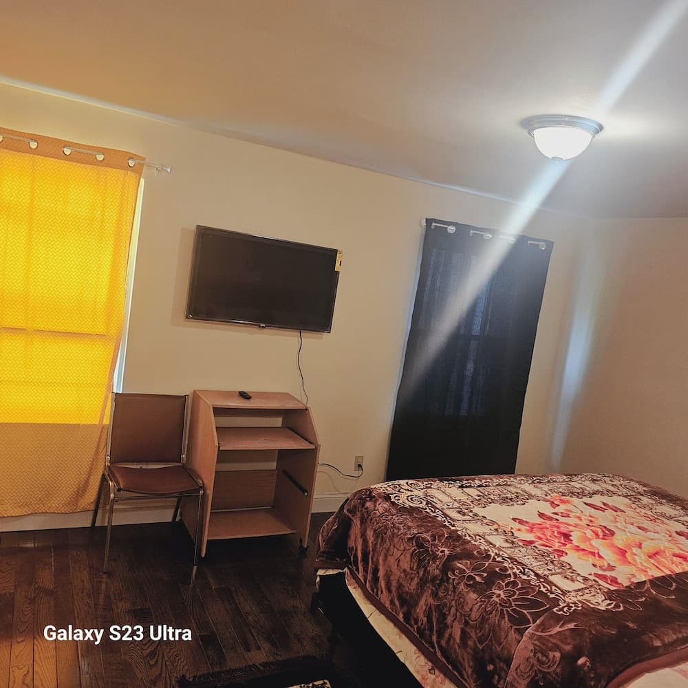 Travelers Long Stay wit Private Bathroom