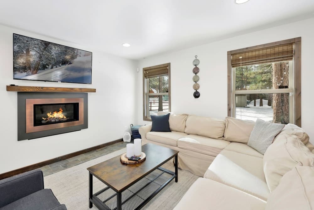 Village Chic Chalet #2113
