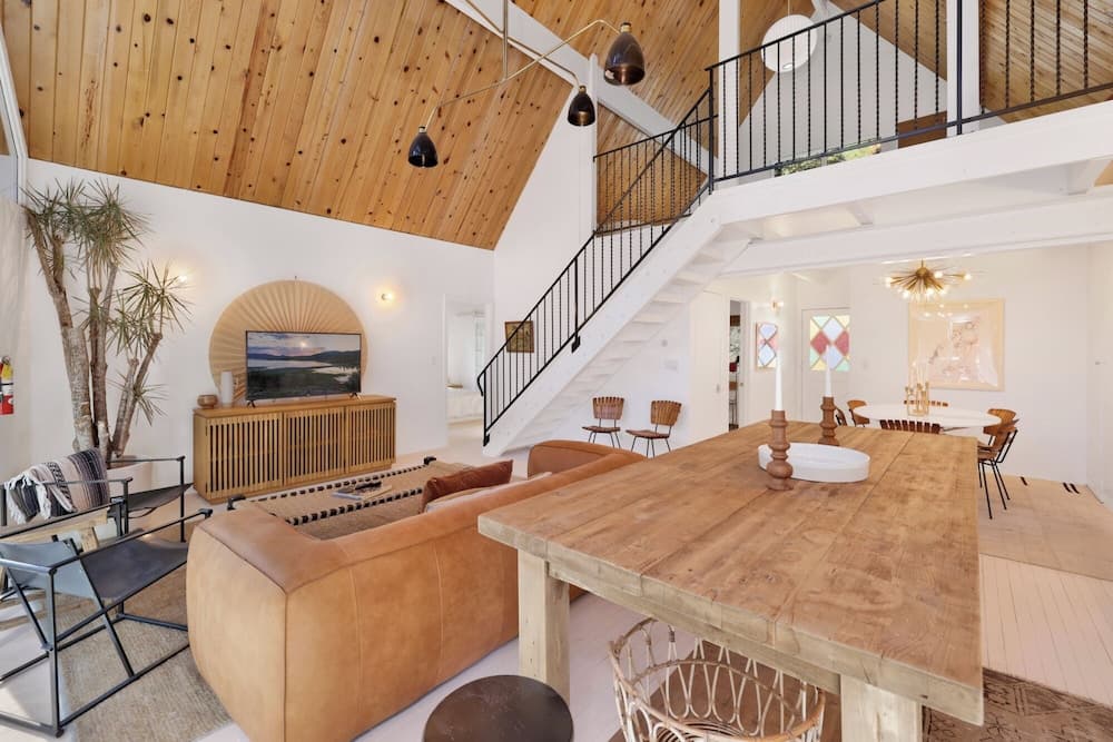 Mid-century Modern Chalet #1927