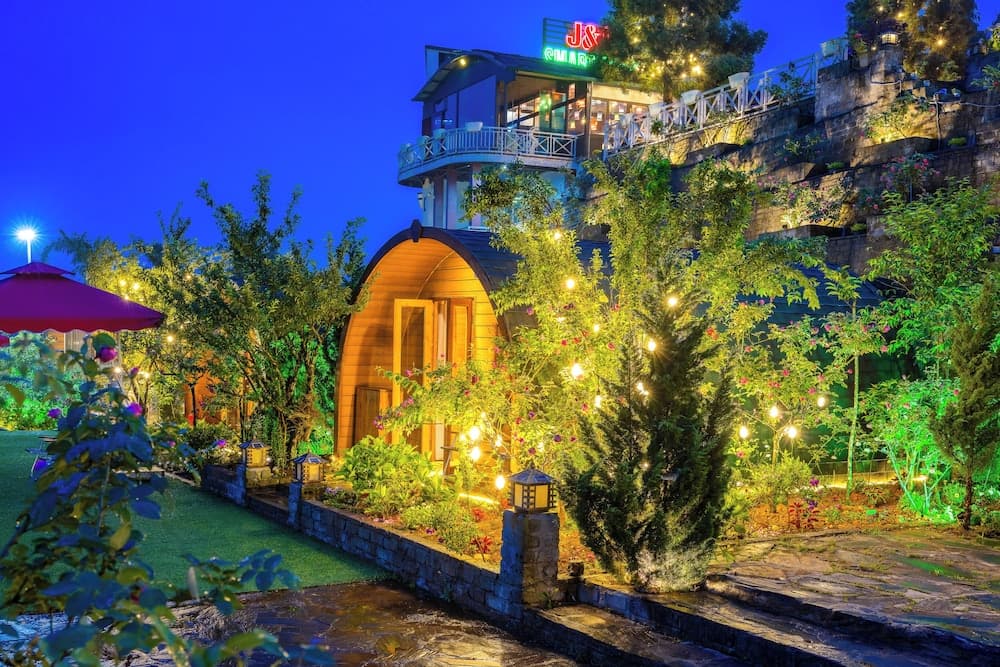 JK Sapa Homestay & Swimming Pool