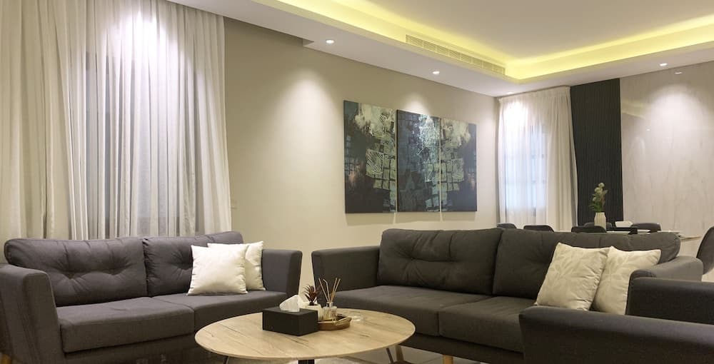 Kease Ghadeer C-6 Royal touch  GX81