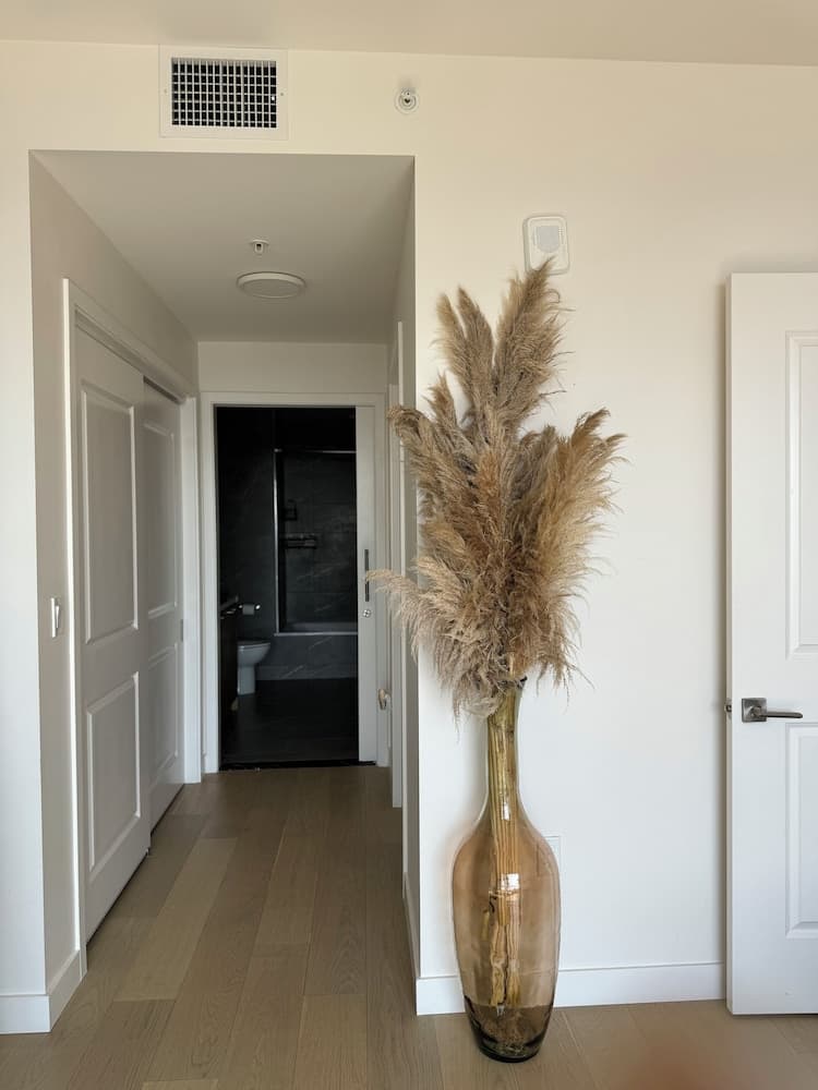 RELAX ON BROADWAY WITH A VIEW