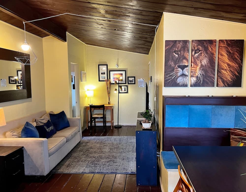 Lakeside Charm in Ocean Beach