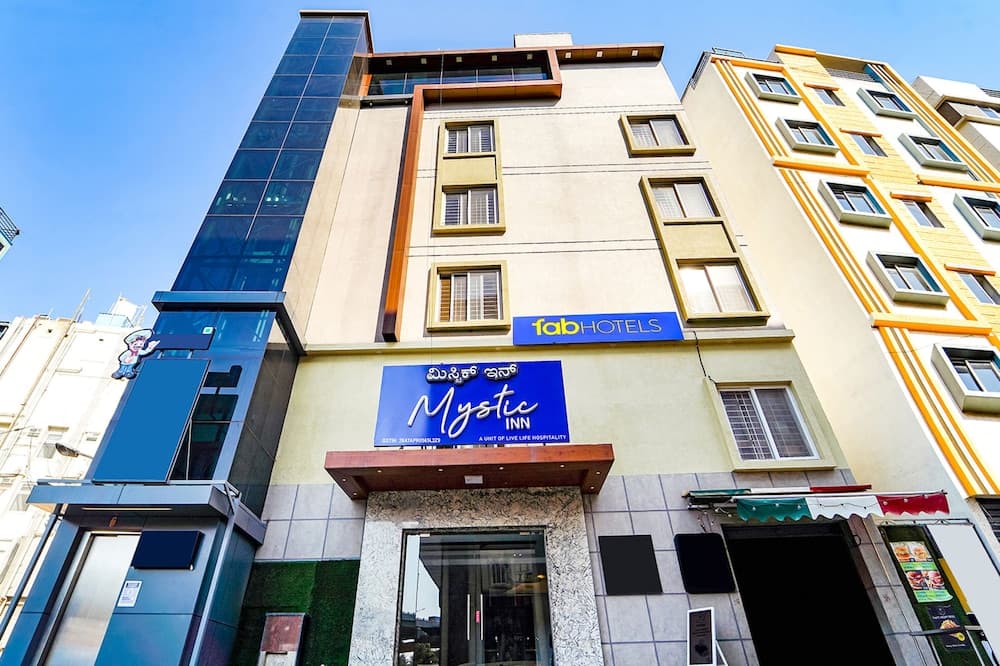 FabHotel Ellegant Inn