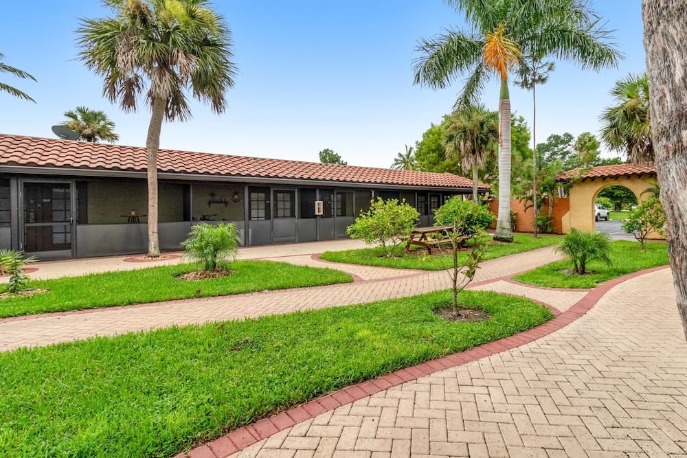 Port Of The Islands Resort