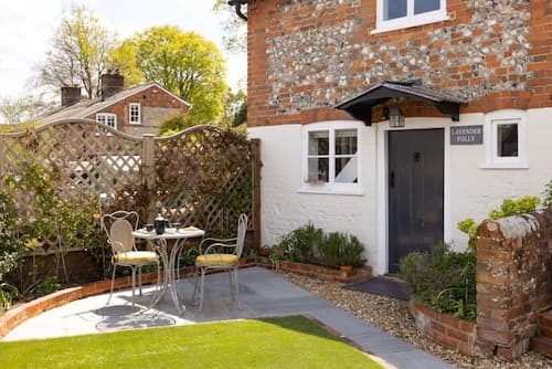 Lavender Folly - Cosy Accommodation Alresford
