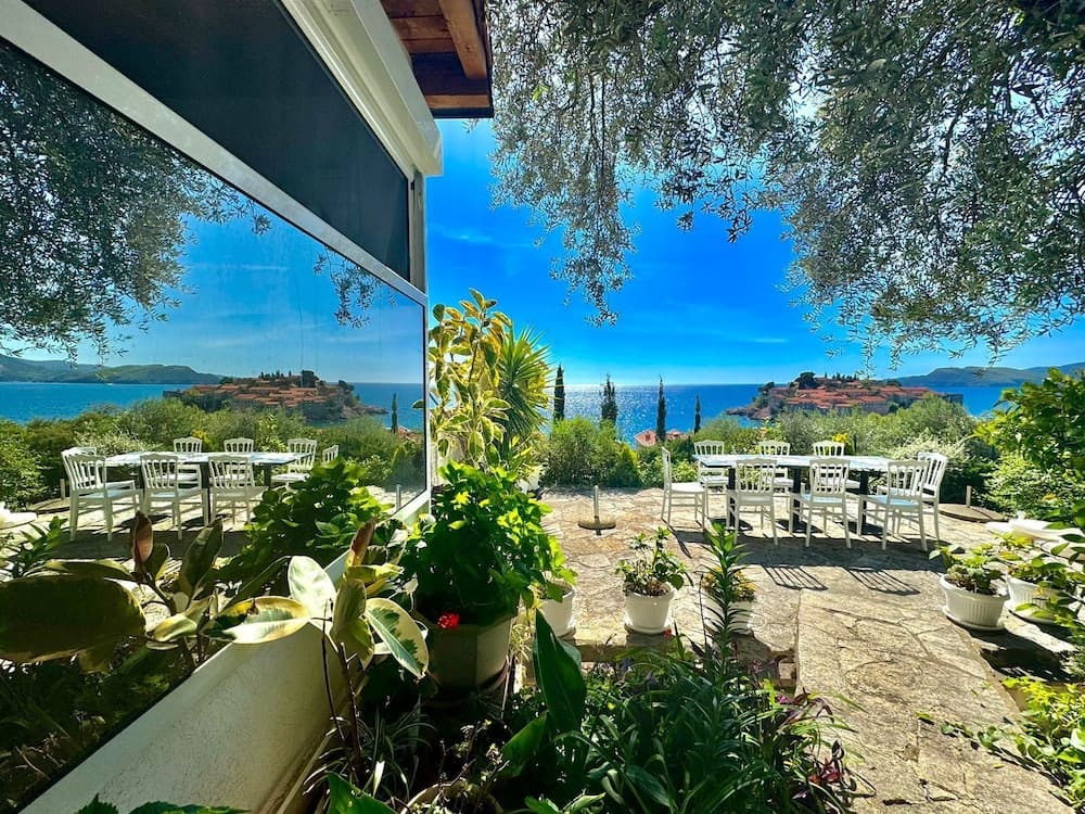 Sun Rose apartments Sveti Stefan