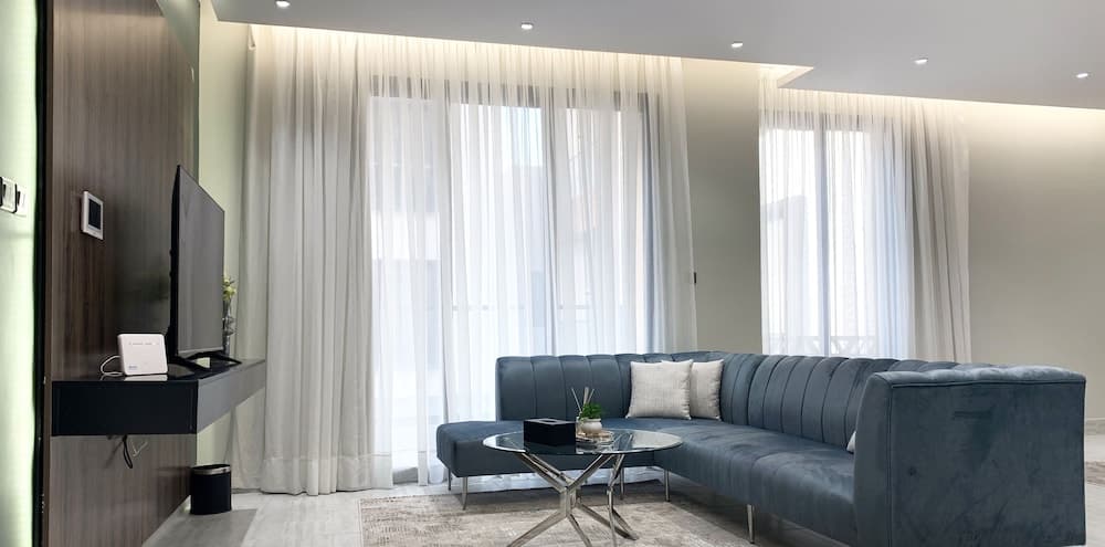 Kease Arid J-9 Luxury Gold Balcony AX81