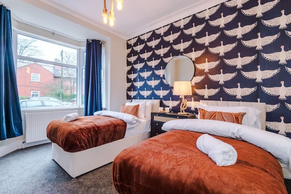 Salford Sanctuary 5 Bed House