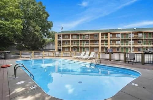 Gold Suites Rentals