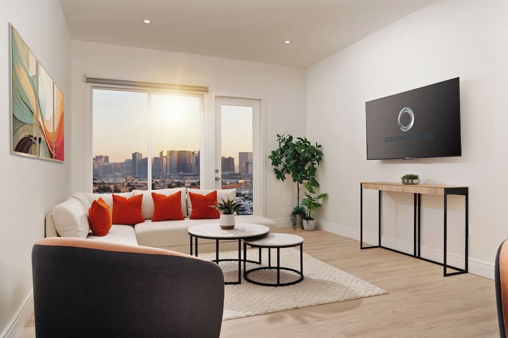 Otonomus Hotel - Las Vegas