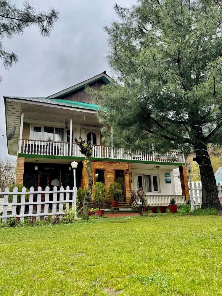 Rahat Cottage Pahalgam