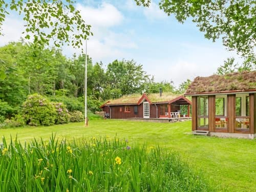 6 Person Holiday Home in Roslev