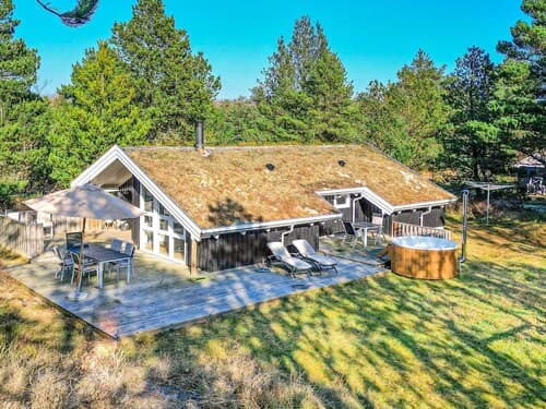 6 Person Holiday Home in Albaek
