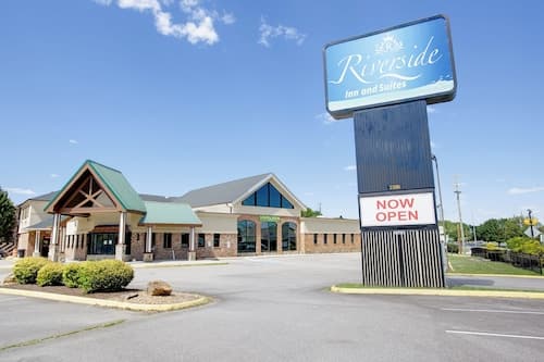 Riverside Inn and Suites Danville Virginia