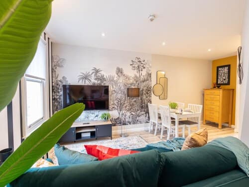 Explore Granary Square Two Bedroom by Belvilla