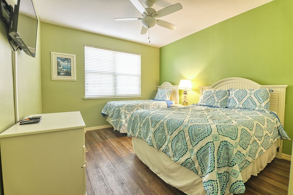 Ryan's Runaway Beach Condo