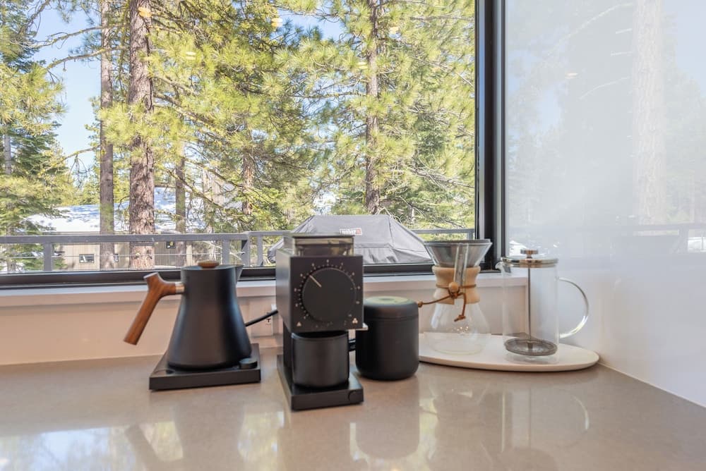 Kahve ve/veya kahve makinesi