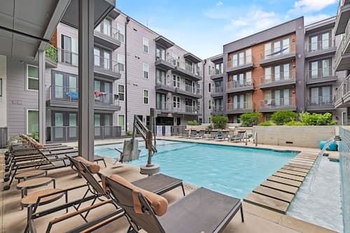 Placemakr Austin Downtown, Apartments by Hilton