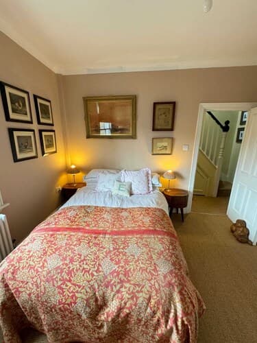 Homely Flat W/terrace, 3 Mins to Battersea Park