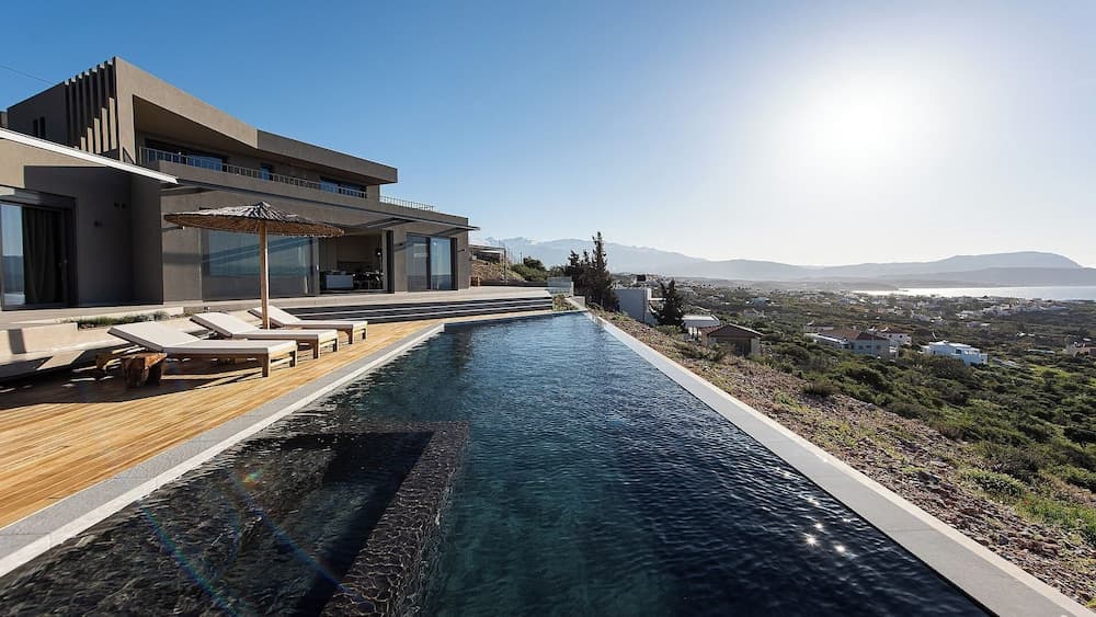 A Bespoke Villa in Kokkino Horio