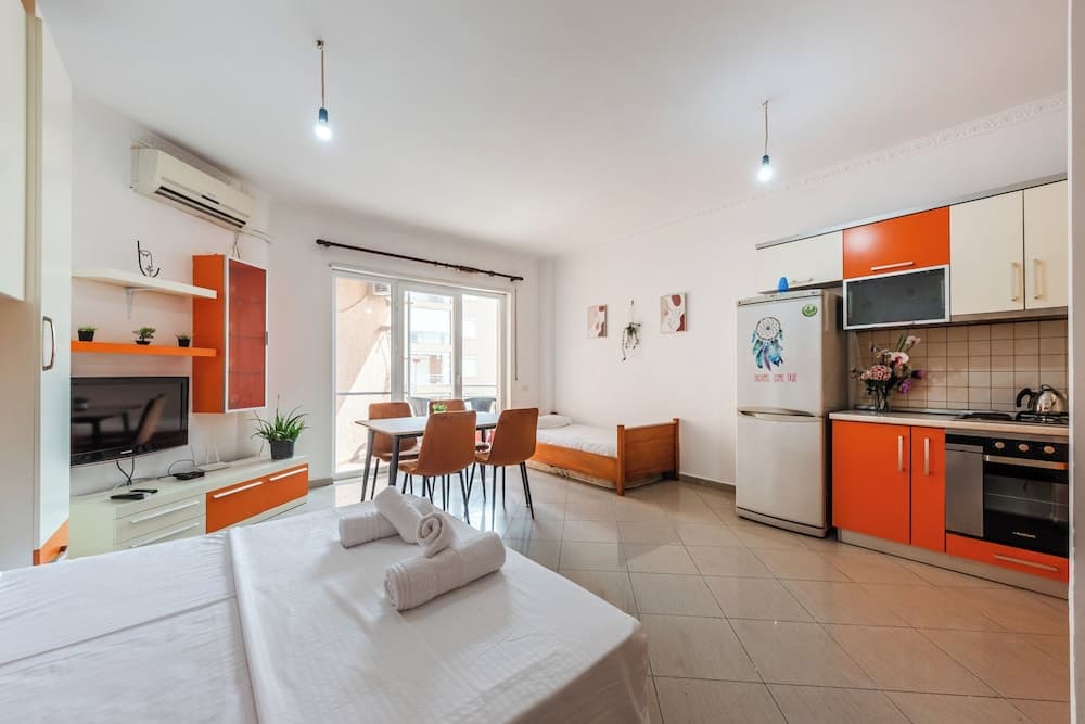 Orange Seaview Studio