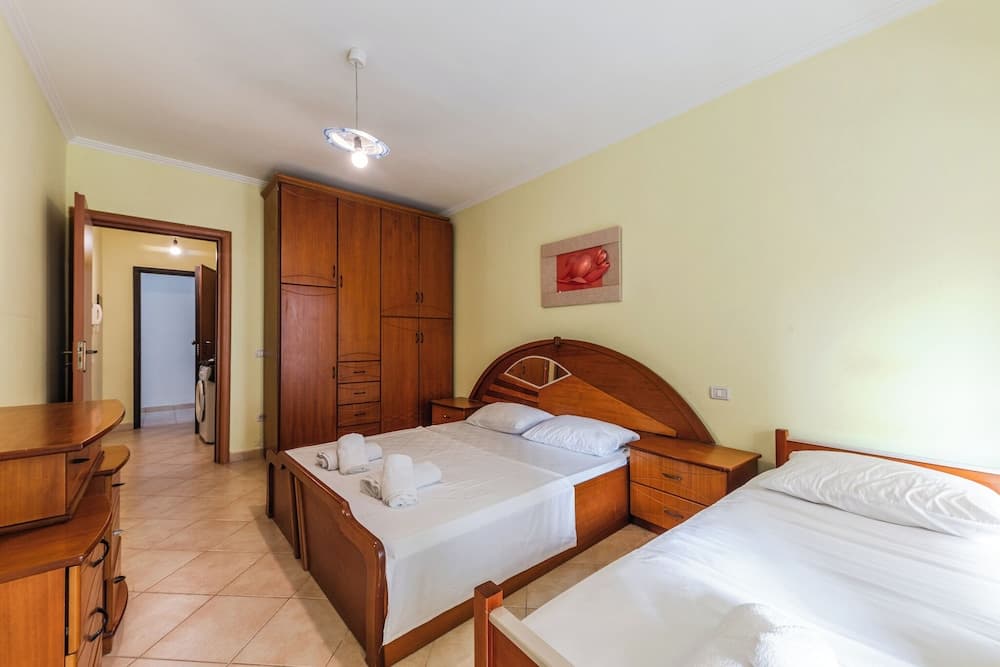 Cozy Seaside Comfort