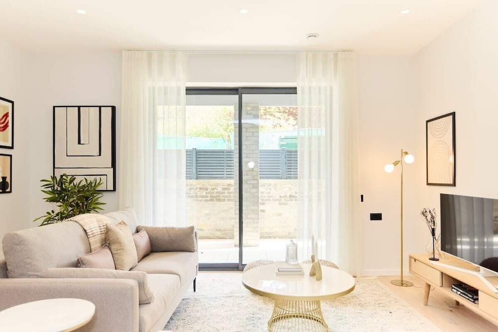 The Brondesbury Hideout - Breathtaking 1bdr Flat With Terrace + Parking