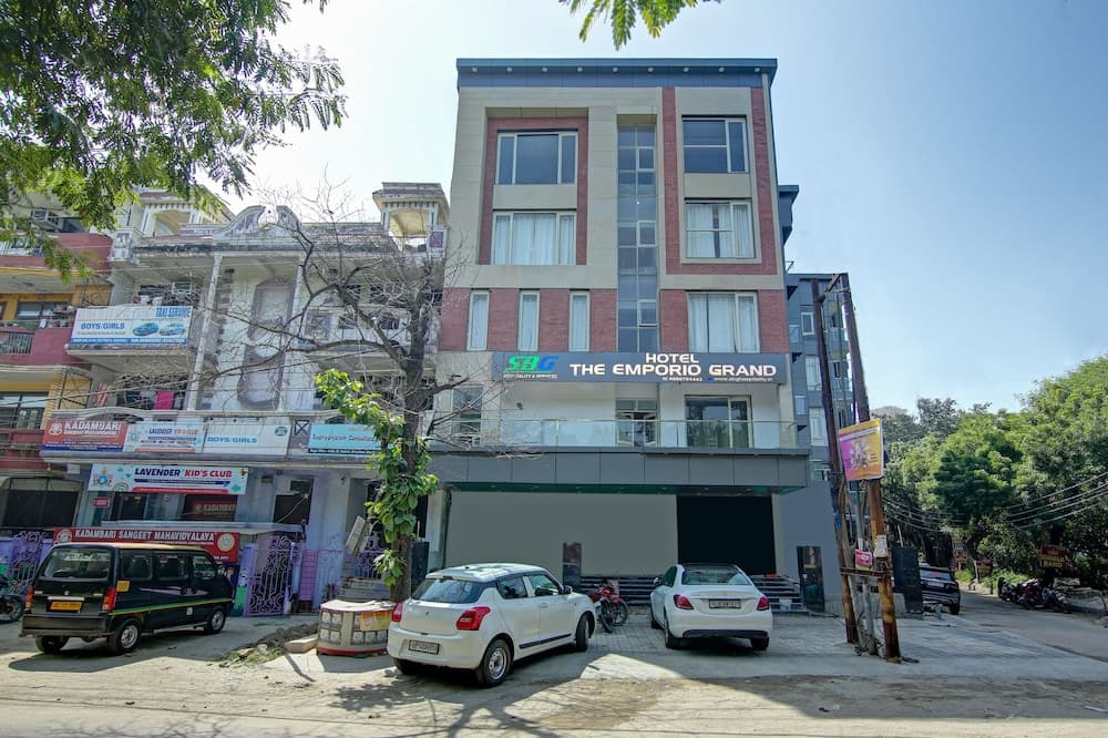Hotel Emporio Grand