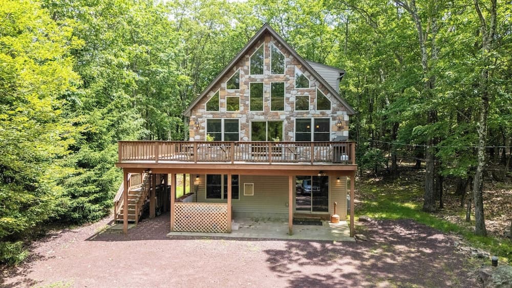 Coyote Cabin by Avantstay Hot Tub + Walk to Lake