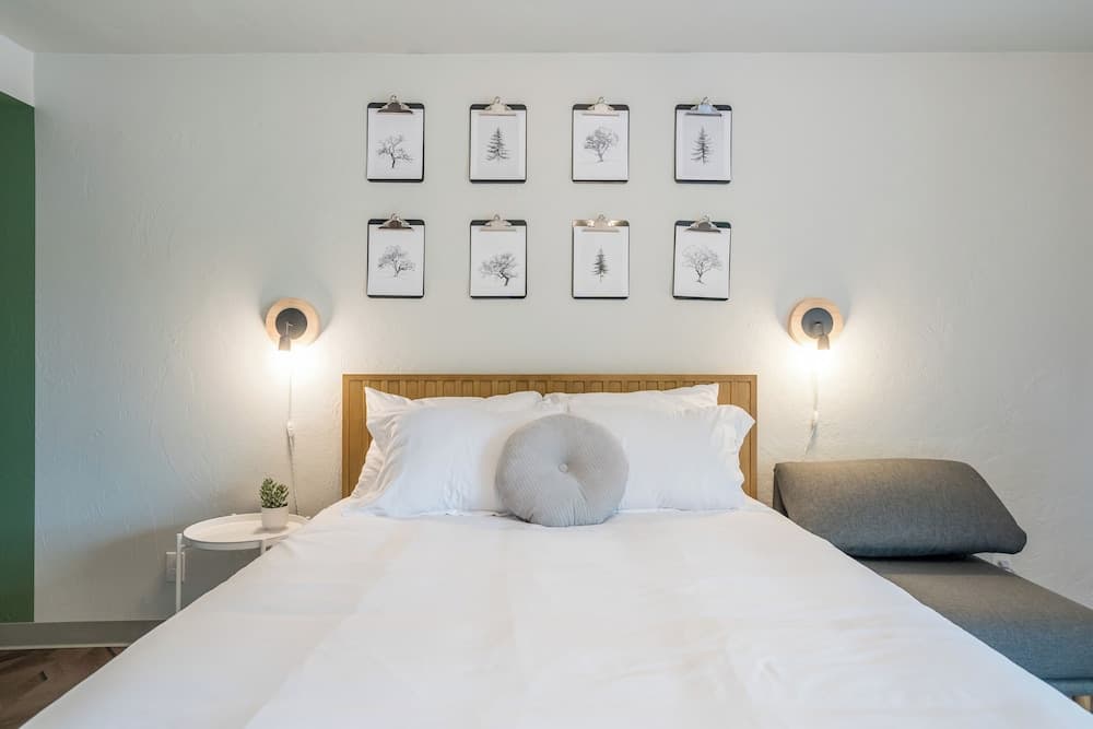 The Local Motel & Shops