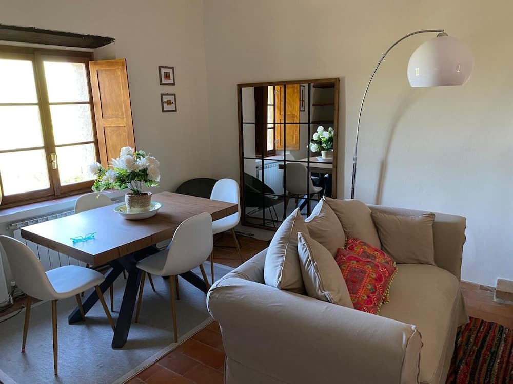 Tuscan Countryside Charm by Sea N' Rent