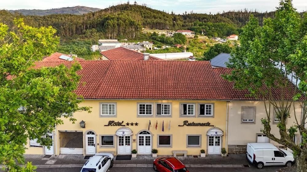 Konaklama yerinin ön cephesi