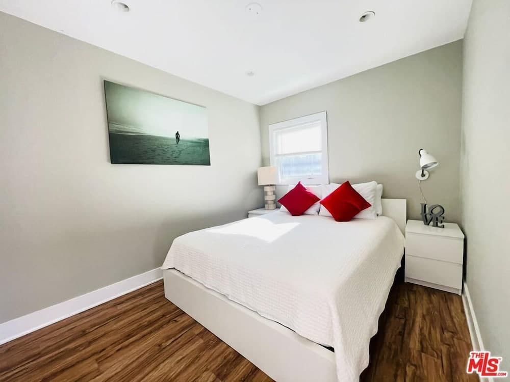 12B Venice Beach Access Stay