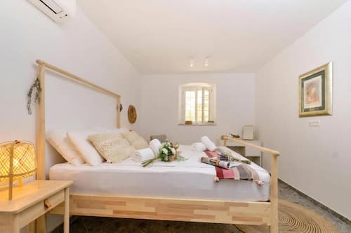 Island Villa Alba With Terrace & Grill